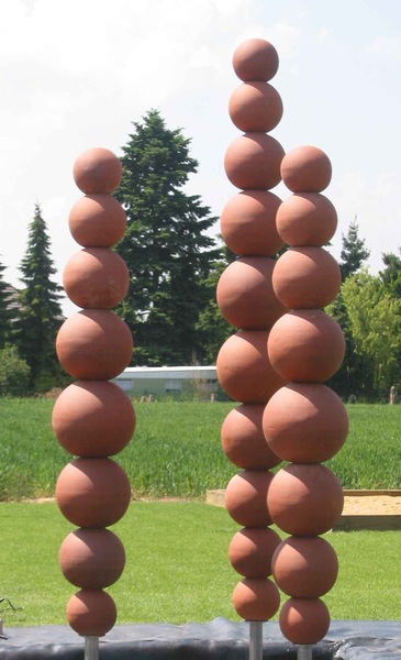 Terracotta-Kugelsäulen · Paar